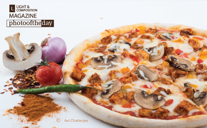 Tandoori Pizza, by Avi Chatterjee