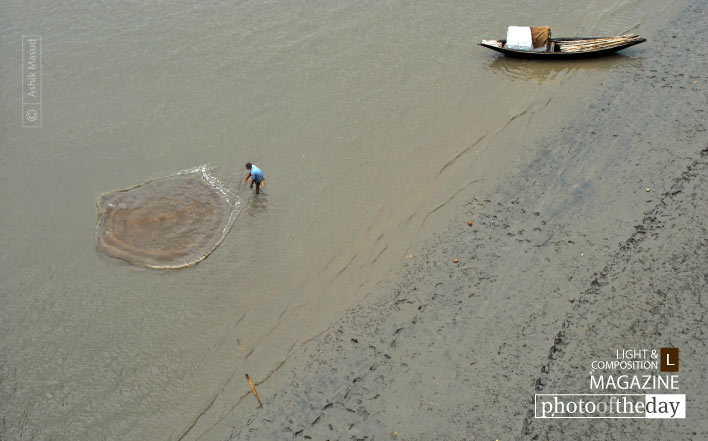 Fishing in Rupsha, by Ashik Masud