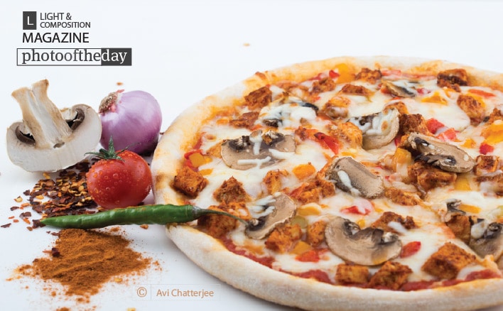 Tandoori Pizza, by Avi Chatterjee