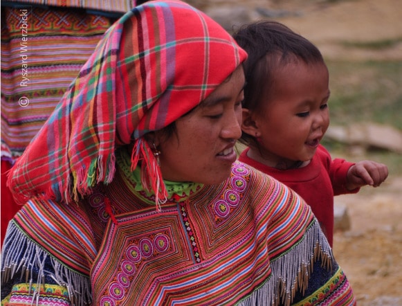 Hmong Mother and the Child, by Ryszard Wierzbicki