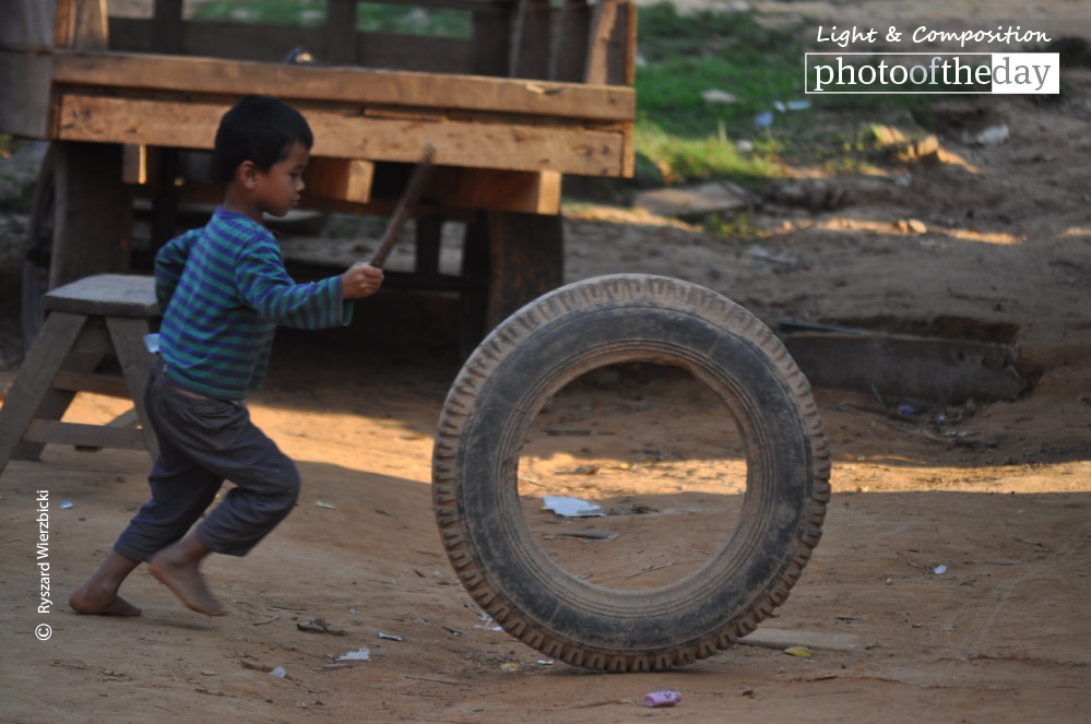 Running Tyre, by Ryszard Wierzbicki