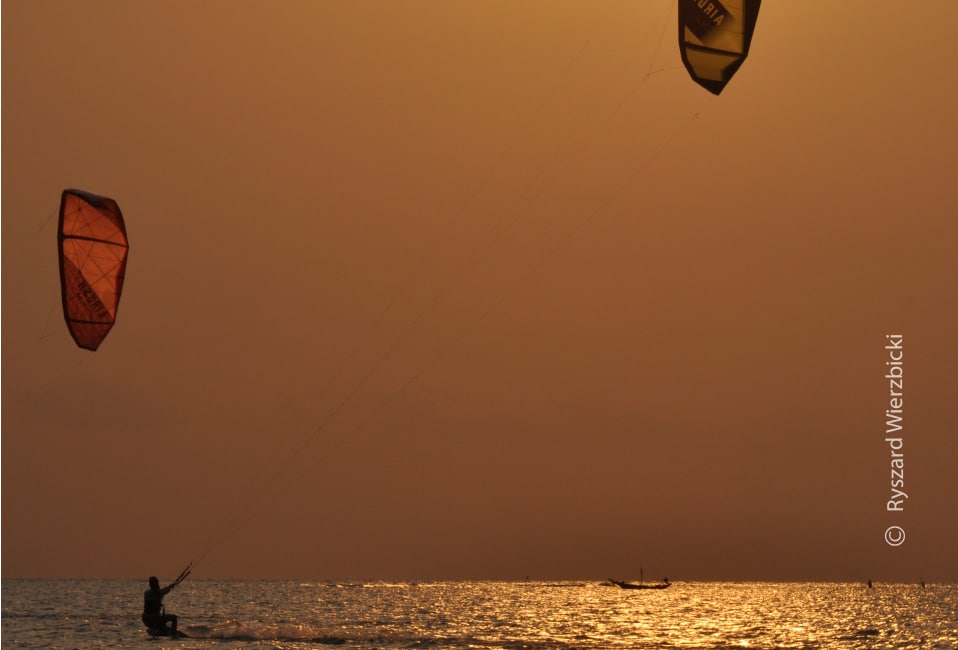 Two Kites and the Horizon, by Ryszard Wierzbicki