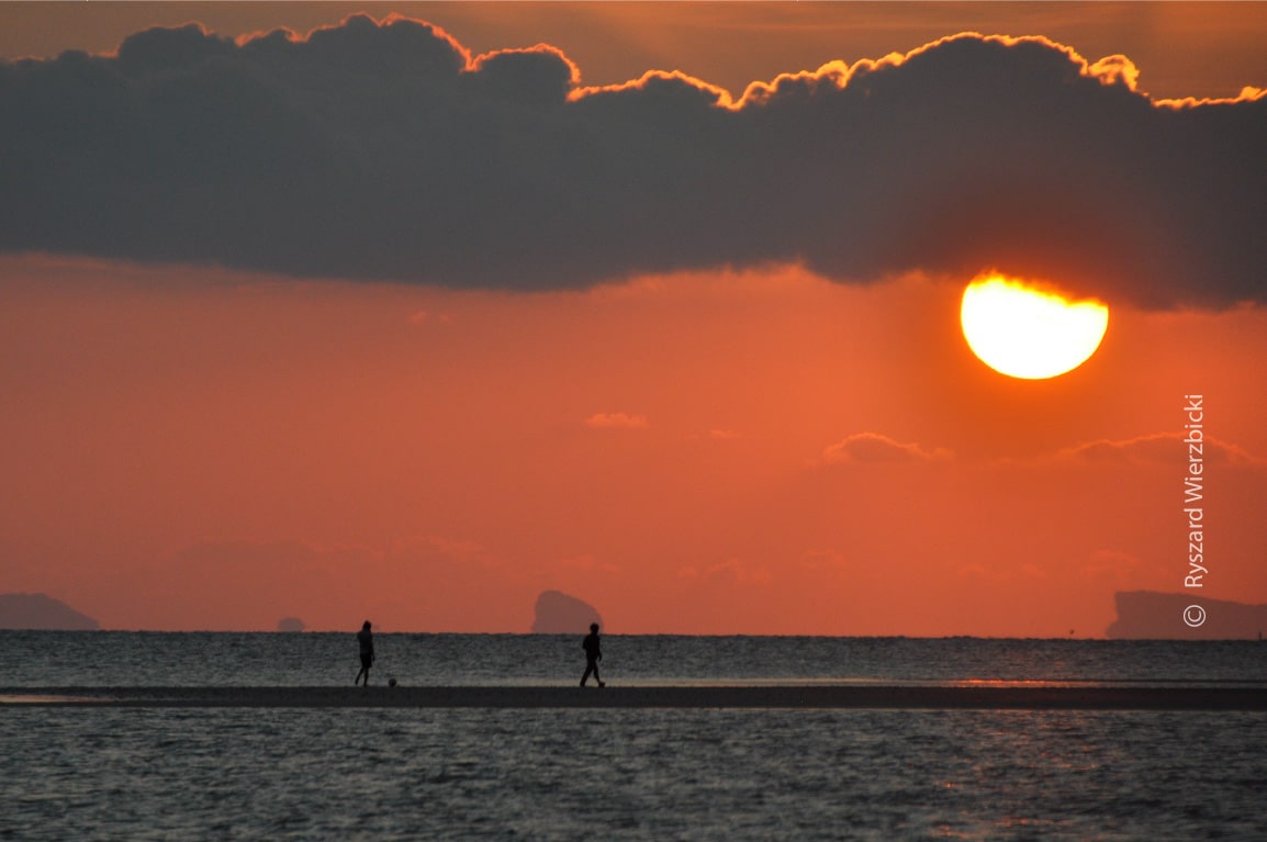 Phangan Sunset by Ryszard Wierzbicki