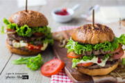 Oz Burgers by Diep Tran