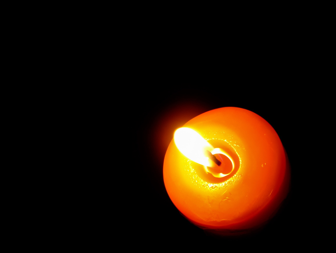 A Top View of a Candle by Shahnaz Parvin