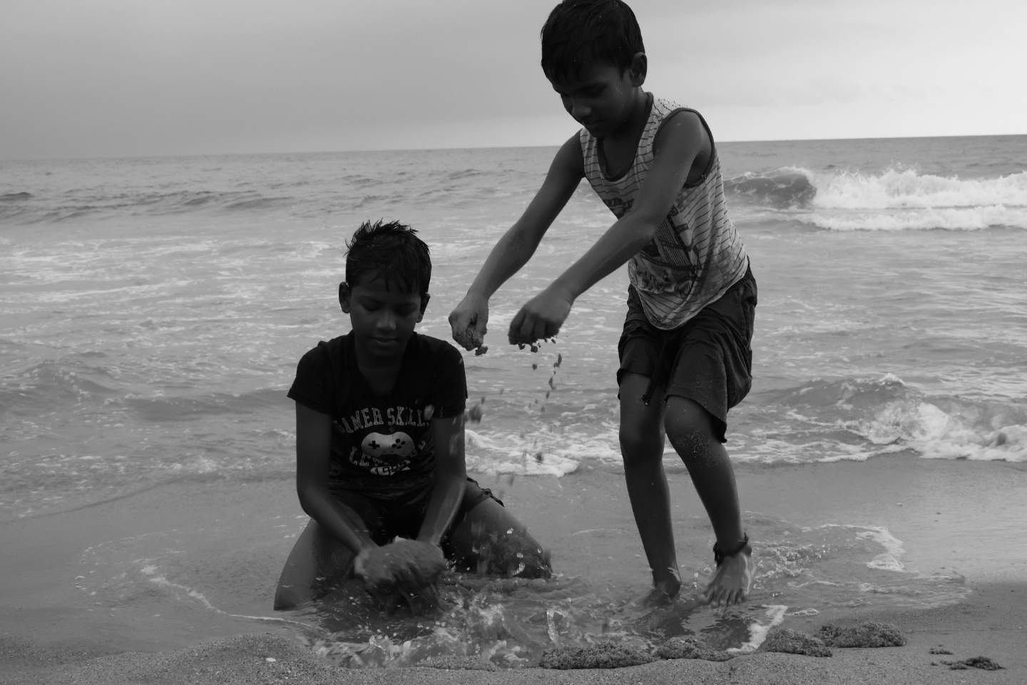 The Waves Hit Your Feet by Karthick Saravanan