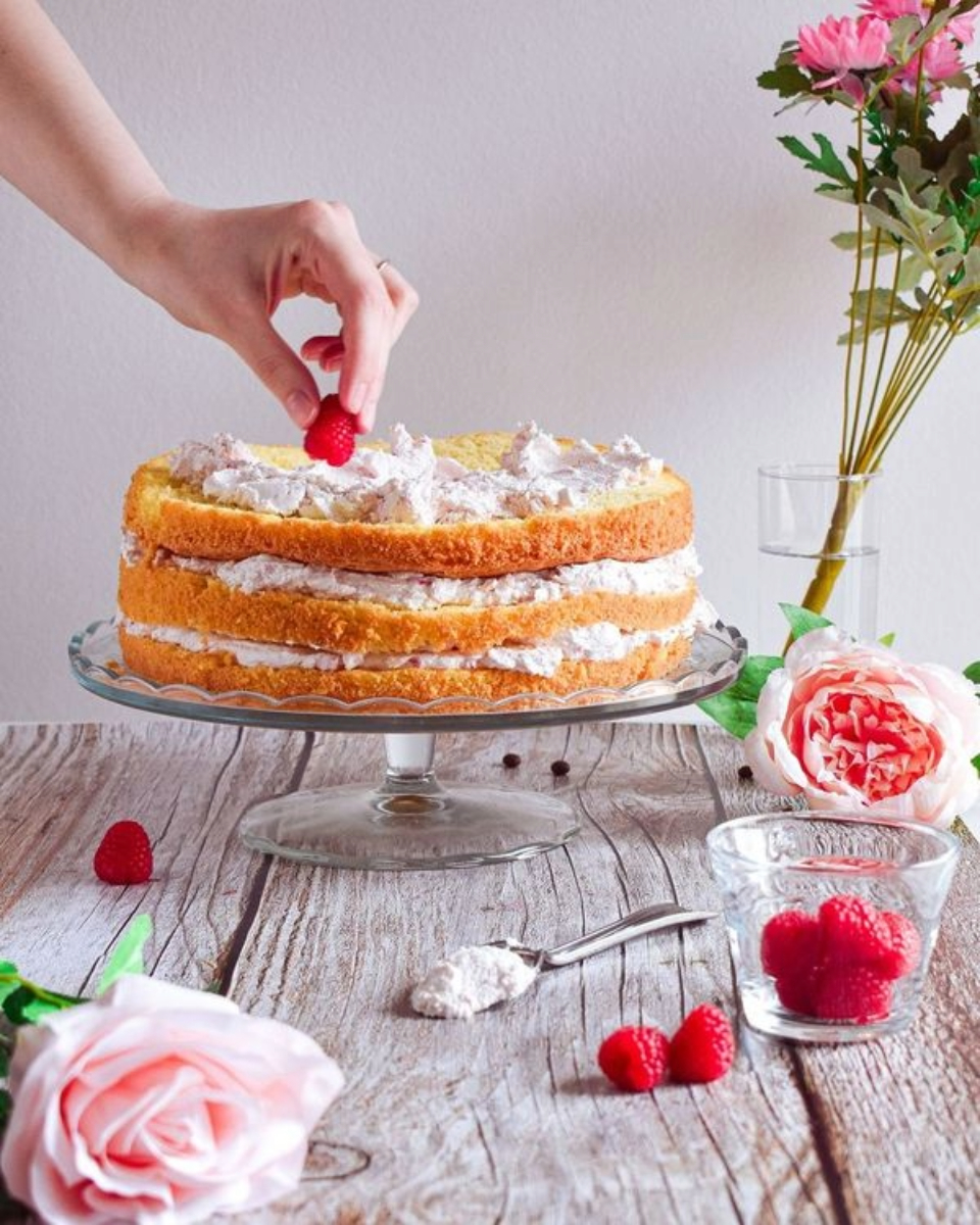 Simple Raspberry Cake by Jasna Verčko